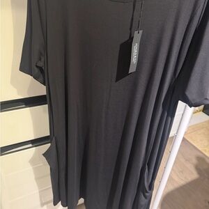 Elegant Black Short Sleeve Dress Tee